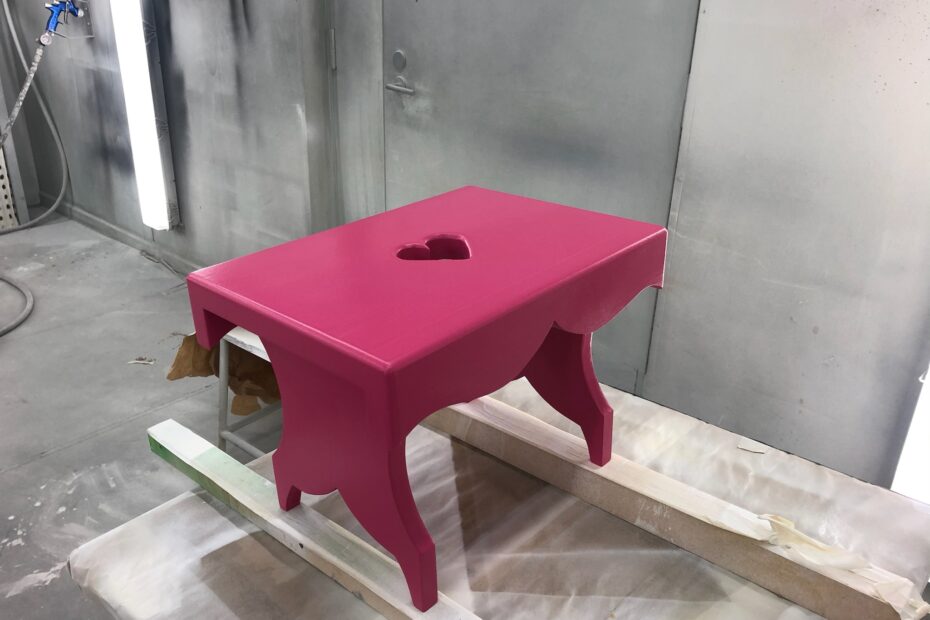 Pinkki jakkara
